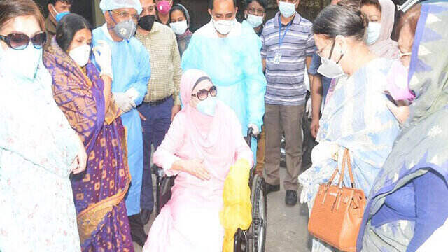 খালেদা জিয়াকে নিয়ে উৎকণ্ঠায় বিএনপি নেতাকর্মীরা