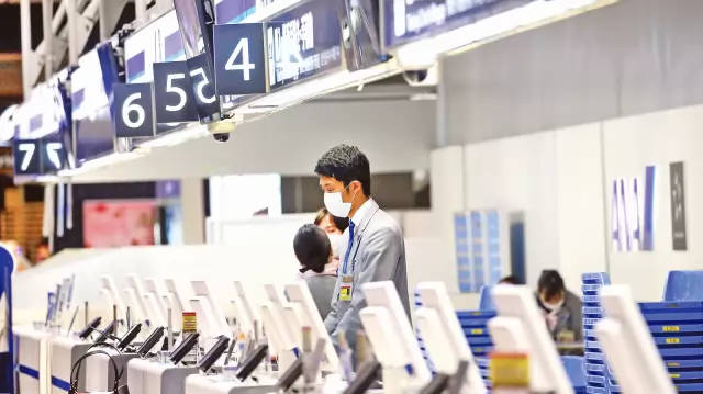 করোনাভাইরাসের ঝুঁকি: মহাবিপদে অর্থনীতি