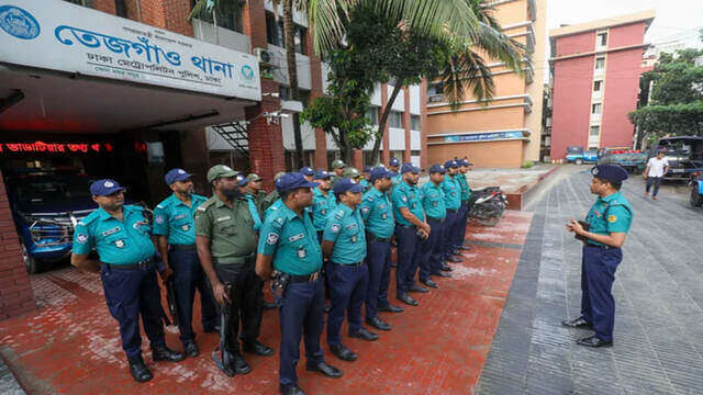 ছয় দিন পর পুলিশ সদর দপ্তর ও ডিএমপি কার্যালয়ে কাজ শুরু