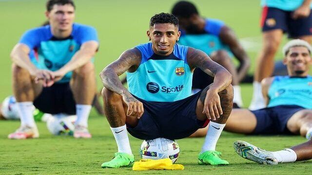 ব্রাজিলের ফুটবলারদের ডিএনএতেই তো আক্রমণ