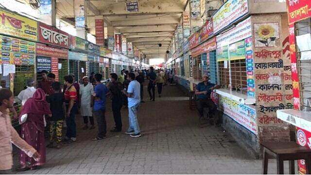 ঈদে বাসে বাড়ি যেতে গুনতে হবে বাড়তি ভাড়া