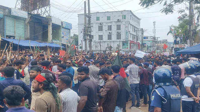 আওয়ামী লীগ কার্যালয়ে হামলার ঘটনায় একজনের মৃত্যু